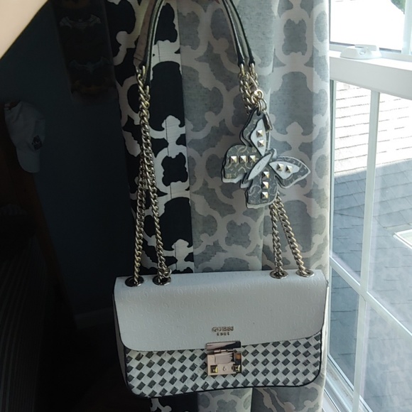 Guess Handbags - Guess purse